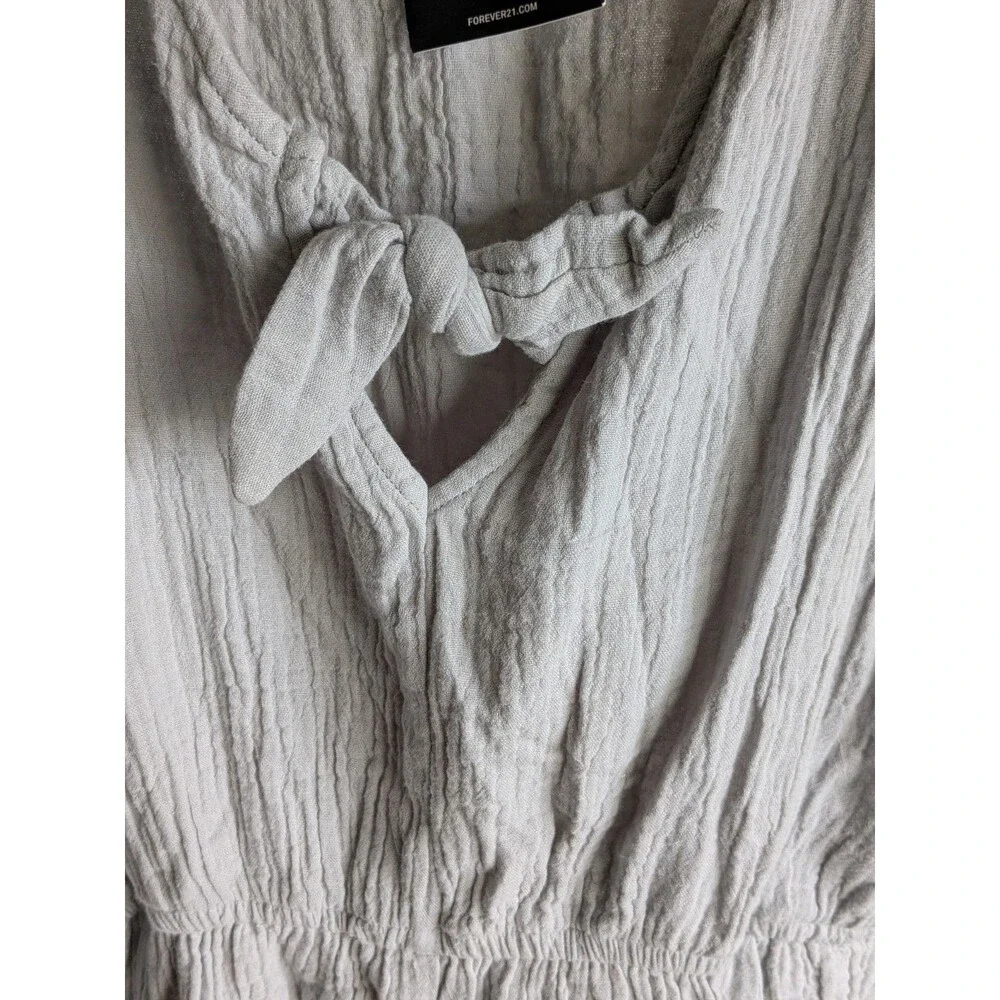 One Clothing NWT Forever 21 Short Jumpsuit Grey Ruffle M - Picture 5 of 5